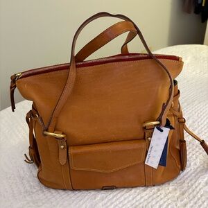 Elegant Tan Leather Handbag